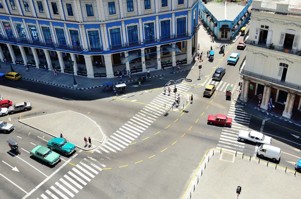 Straßenüberquerung von oben — Stockfoto