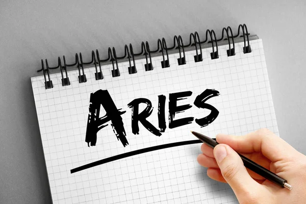 Aries Texto Bloco Notas Fundo Conceito — Fotografia de Stock