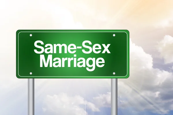 Same-Sex Marriage Green Road Sign Concep — Stock Photo, Image