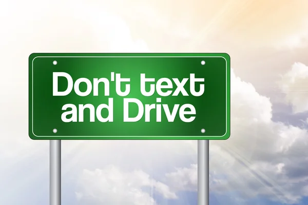 Don't tekst en Drive Green Road Sign concep — Stockfoto