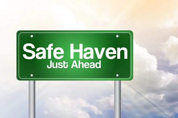 Seguro Haven Green Road Sign Concep — Fotografia de Stock