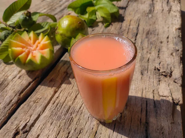 Close Van Vitamine Rijk Vers Roze Guava Sap Met Guava — Stockfoto