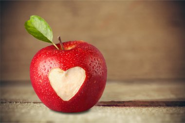 Apple bir kalp ile boşaltma şeklinde.
