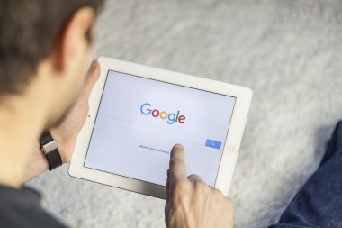 google tablet PC'de adamla 
