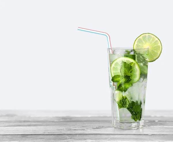 Frischer Mojito-Cocktail — Stockfoto