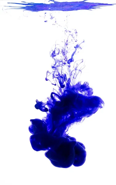 Blå akryl färg i vatten — Stockfoto