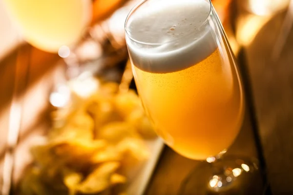 Glas licht bier — Stockfoto