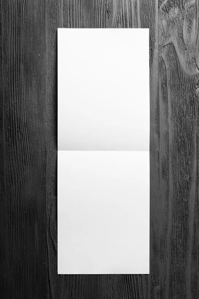 Bílý prázdný papír — Stock fotografie