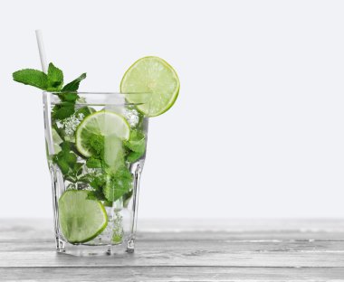 taze mojito kokteyli  
