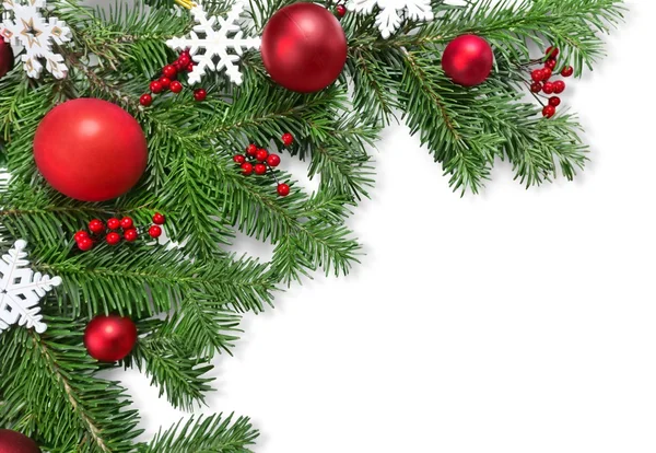 Boże Narodzenie zabawki na gałęzi drzewa jodły — Zdjęcie stockowe