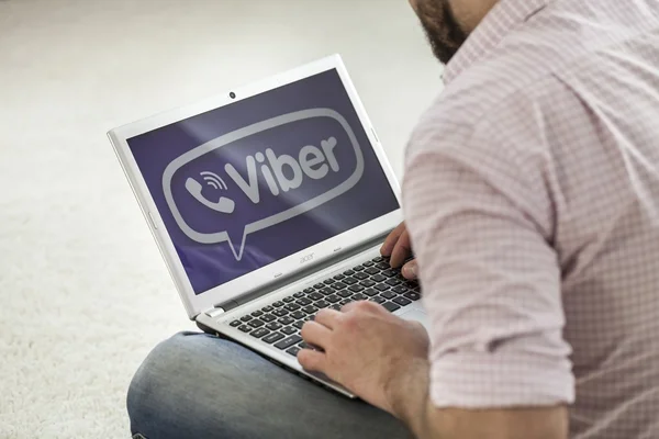 Logotipo da marca viber na tela do computador — Fotografia de Stock