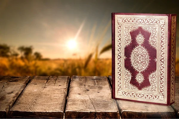 Islamitisch boek koran — Stockfoto