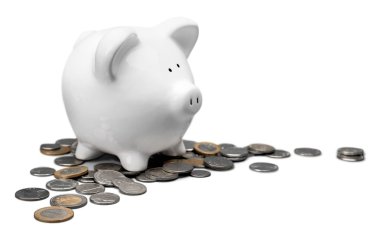 Beyaz kumbara ve madeni paralar 