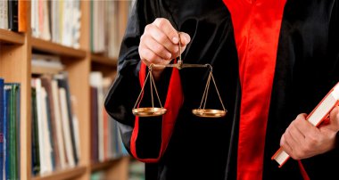 Yargıç ölçekler holding