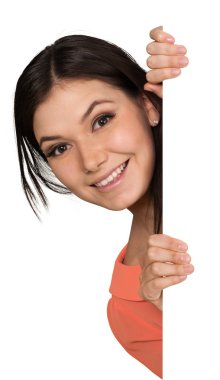  kadın gösteren boş tabela