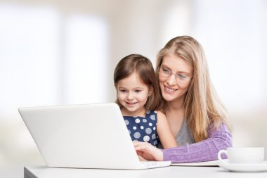 Dauther ile mutlu anne