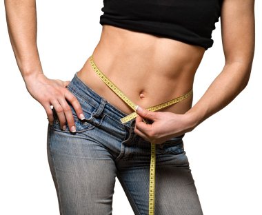 genç kadın ince beline ölçme 