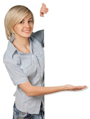  kadın gösteren boş tabela