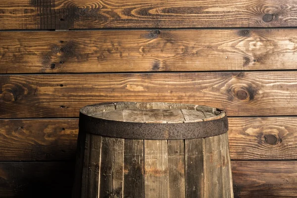 Oude houten vat — Stockfoto