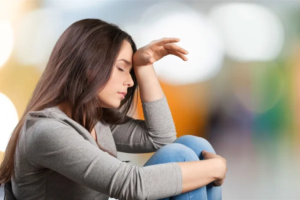 Jovem mulher triste — Fotografia de Stock