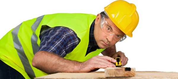 Trabalhador masculino em capacete amarelo — Fotografia de Stock