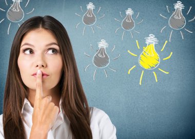 kadın holding parmağında yüz