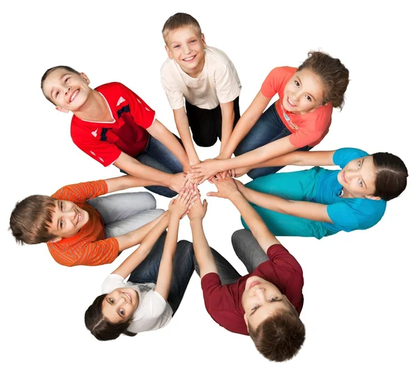 Gruppo di bambini mano nella mano — Foto Stock