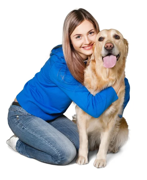 Retrato de mujer hermosa con perro — Foto de Stock