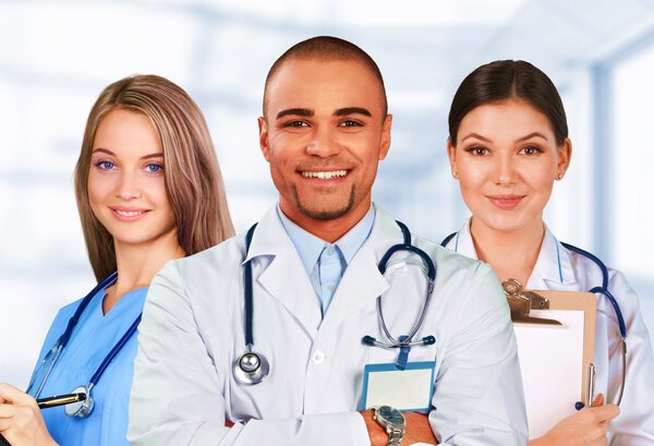 Уверенная медицинская бригада
 