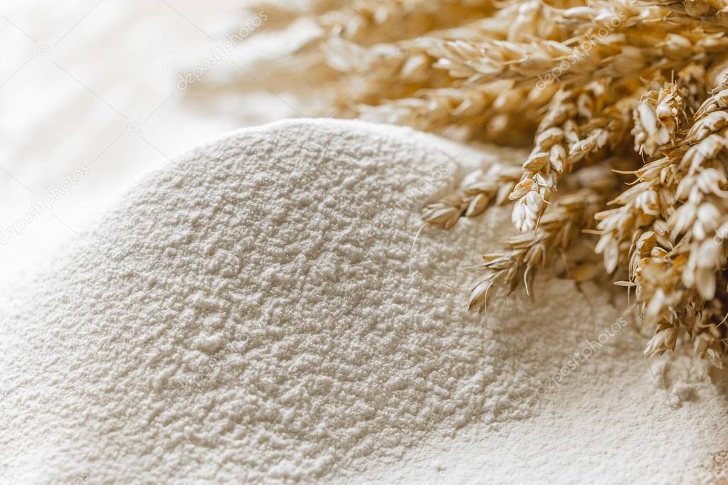 Wheat ears and flour