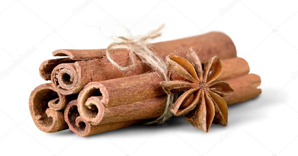 anice and cinnamon sticks