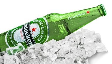 Arkaplanda Heineken Birası