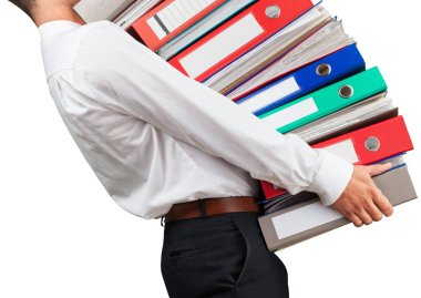  Kağıt yığınıyla iş adamı