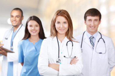 Kendine güvenen sağlık ekibi 