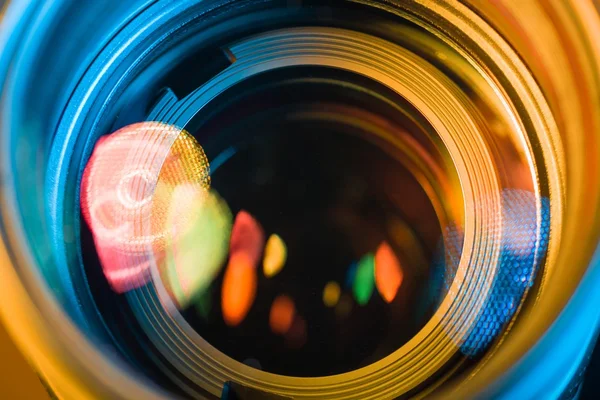 Camera lens with lens reflections. — Stock Photo, Image