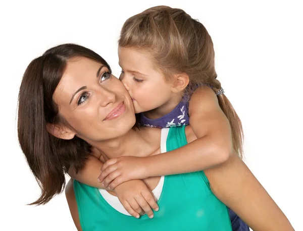 Mãe e filha abraçando — Fotografia de Stock