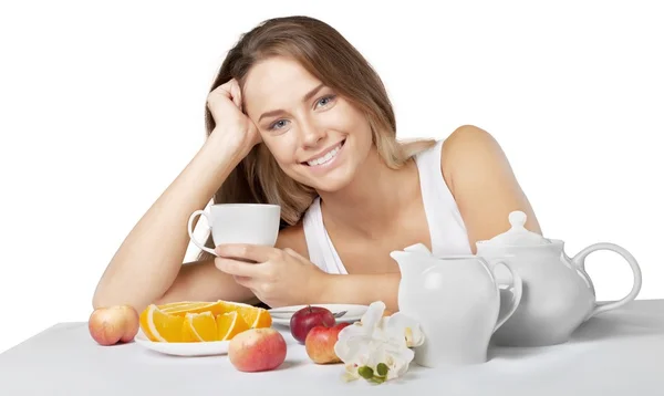 Mujer disfrutando del desayuno —  Fotos de Stock