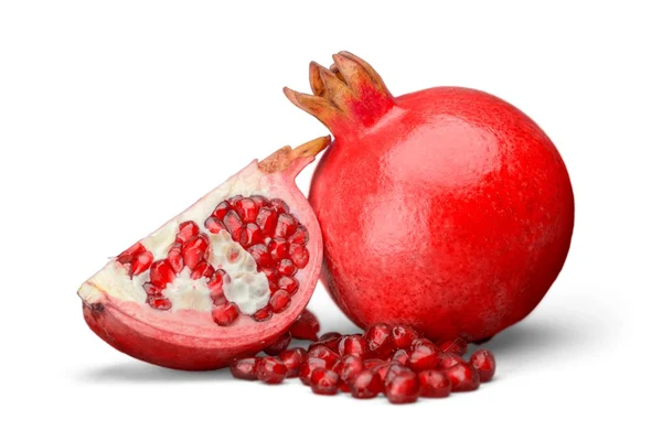 Fruta de granada madura aislada —  Fotos de Stock
