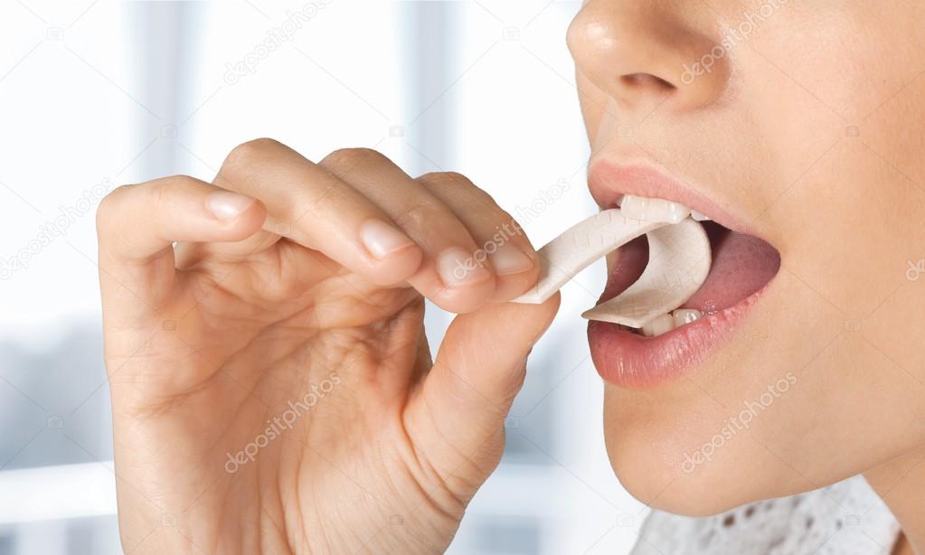  girl while enjoying  gum