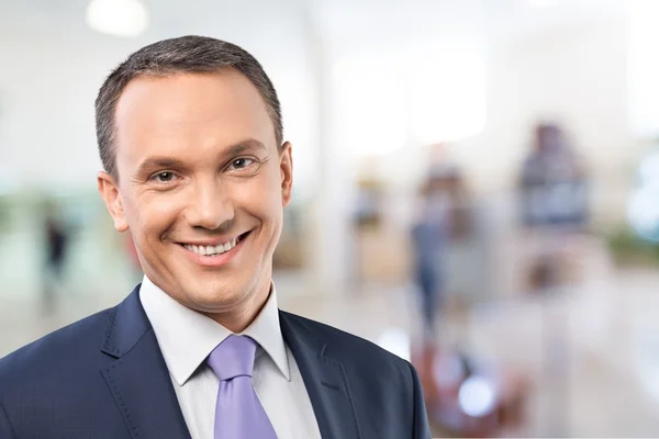 Retrato de homem de negócios feliz — Fotografia de Stock