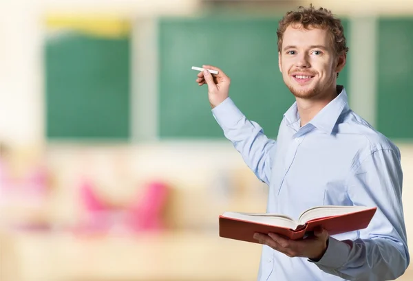 Junger männlicher Lehrer — Stockfoto