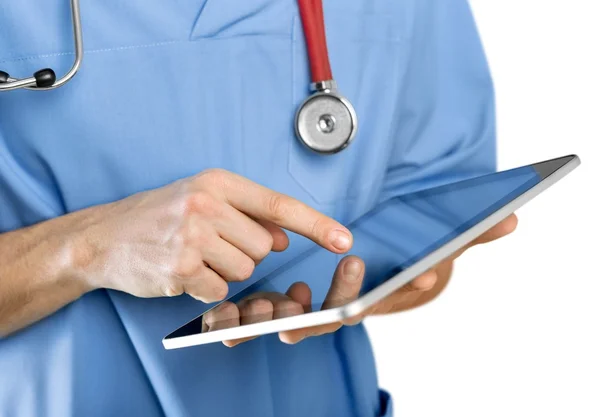 Lekarz pracuje z komputera typu tablet — Zdjęcie stockowe
