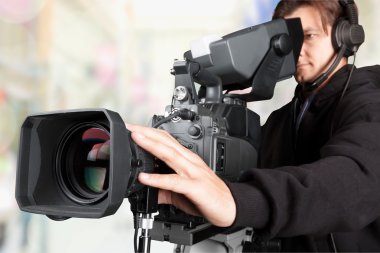 Kameraman fotoğraf makinesi ile çalışma  