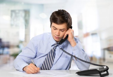 birçok iş kağıtları ile işadamı