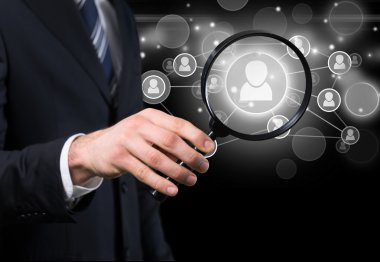 insan elini tutarak Büyüteç 