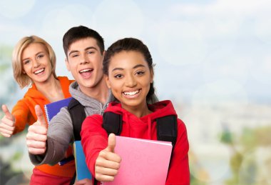 başparmak yukarıya el hareketi öğrenciler