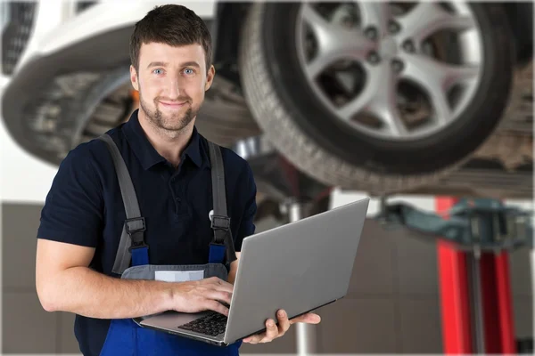 Taller de reparación de automóviles —  Fotos de Stock