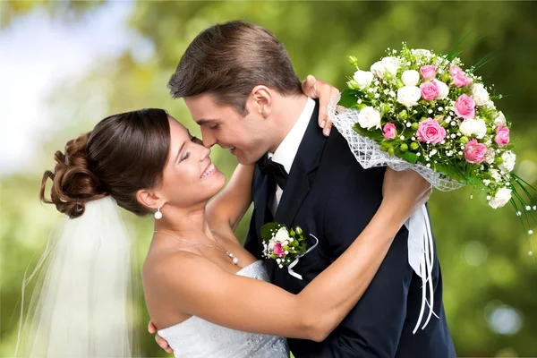 Casado jovem casal — Fotografia de Stock