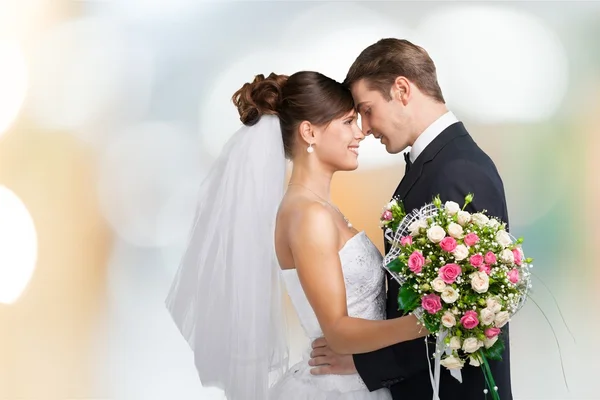 Gerade verheiratetes junges Paar — Stockfoto