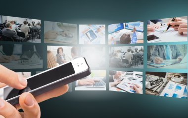 Erkek el ve telefon ve Fotoğraflar 